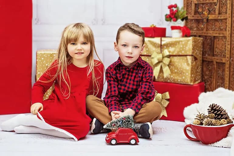 Ubranka świąteczne dla rodziców i dzieci – styl i komfort na święta