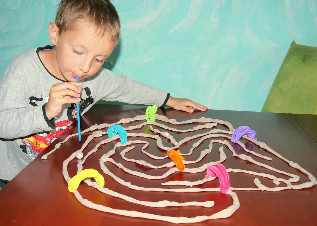 Zabawy integracyjne dla 3 latków, które rozwijają i łączą dzieci