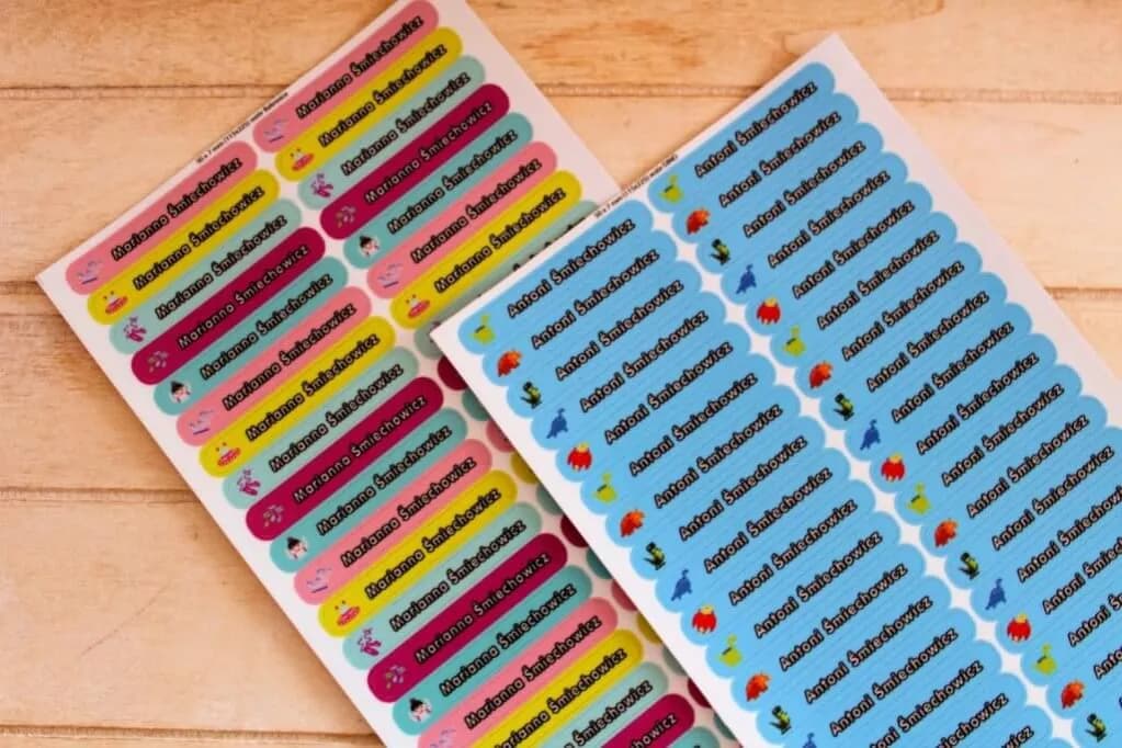 Jak podpisać rzeczy do przedszkola, aby uniknąć ich zgubienia