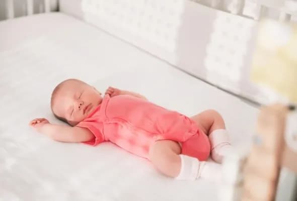 Ile powinno spać 5 miesięczne dziecko? Odkryj idealny rytm snu
